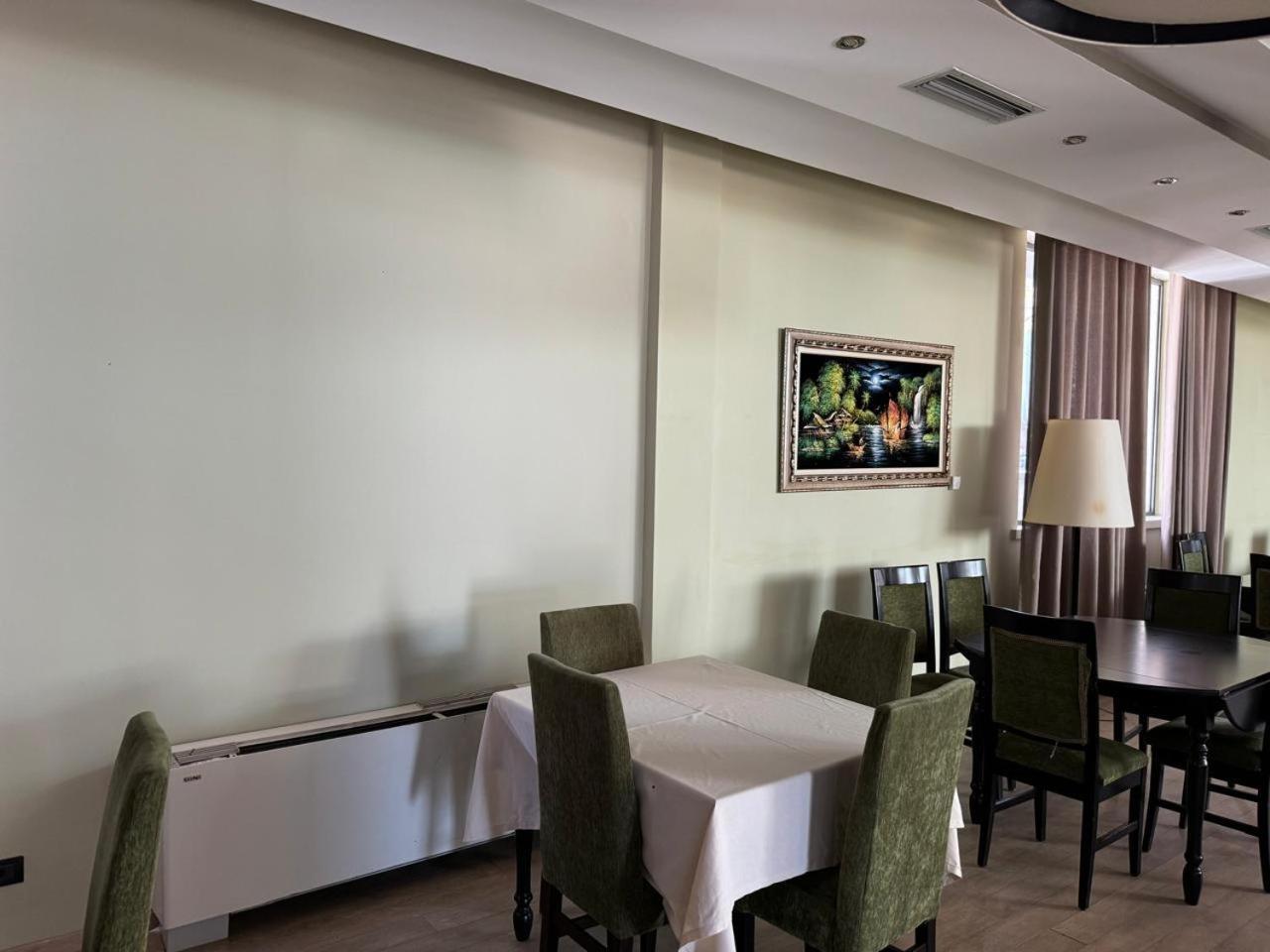 Sirena Hotel Tushemisht المظهر الخارجي الصورة