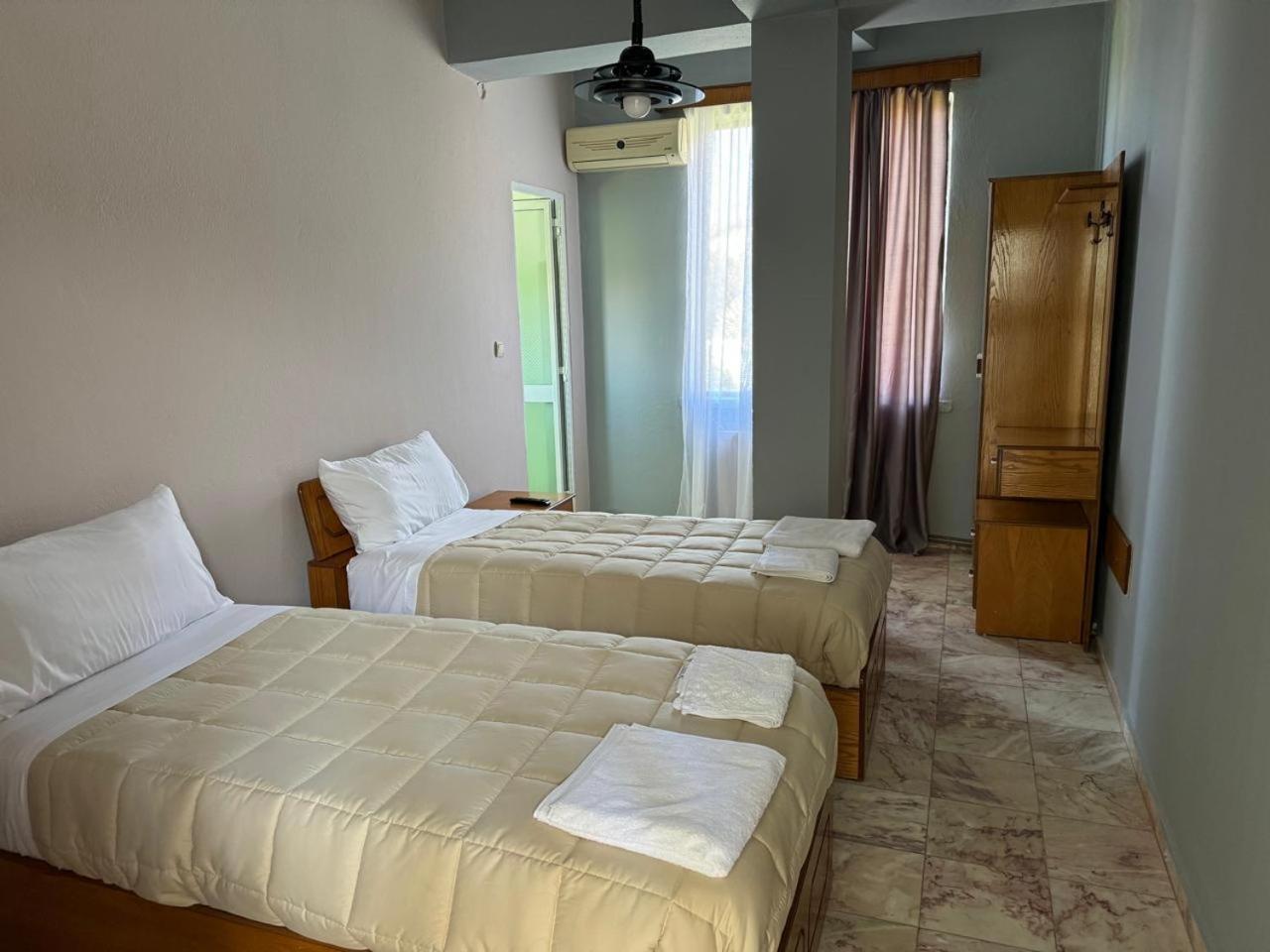Sirena Hotel Tushemisht المظهر الخارجي الصورة
