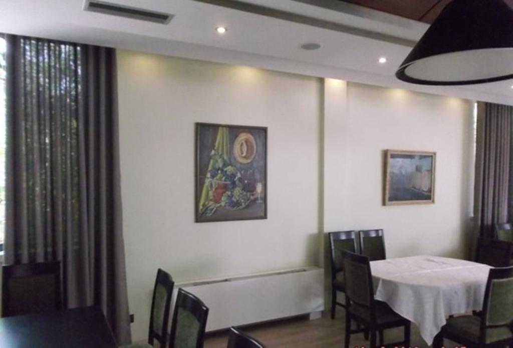 Sirena Hotel Tushemisht المظهر الخارجي الصورة