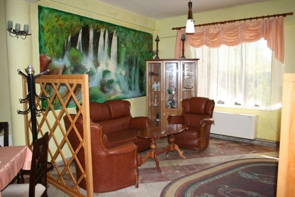 Sirena Hotel Tushemisht المظهر الخارجي الصورة