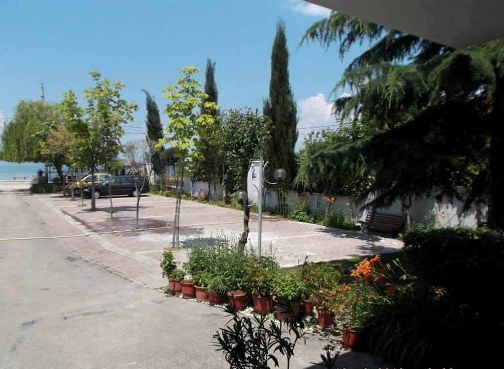 Sirena Hotel Tushemisht المظهر الخارجي الصورة