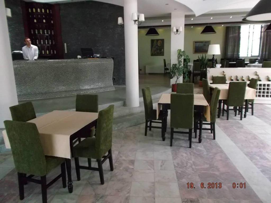 Sirena Hotel Tushemisht المظهر الخارجي الصورة